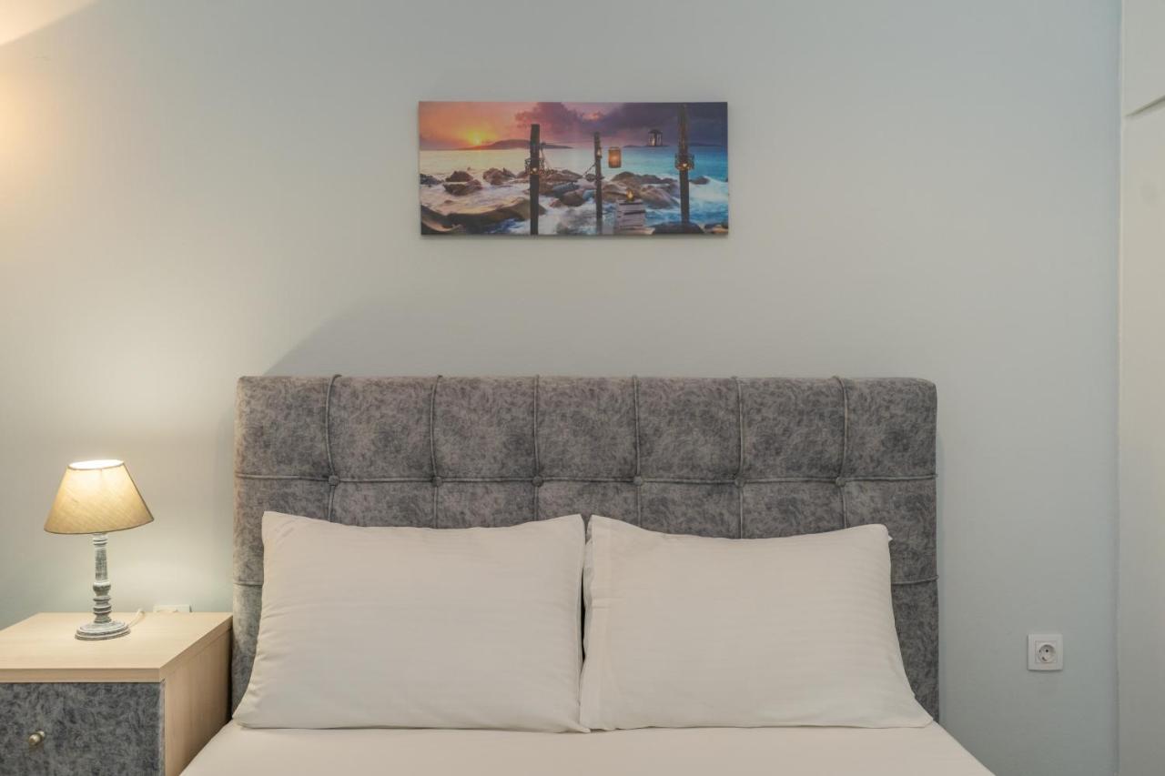 Comfy Apt Next To Metro アテネ エクステリア 写真